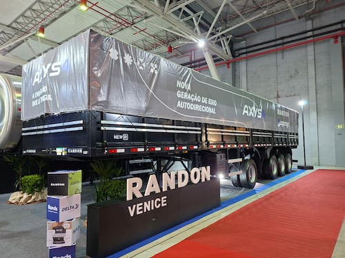 Novo eixo autodirecional da Suspensys é destaque na TranspoSul Novo eixo autodirecional da Suspensys é destaque na TranspoSul