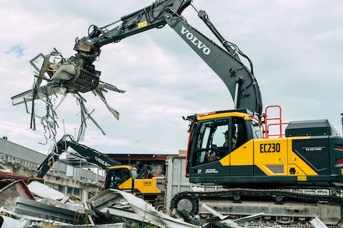 Volvo CE protagoniza a primeira demolição feita por máquinas totalmente elétricas no mundo