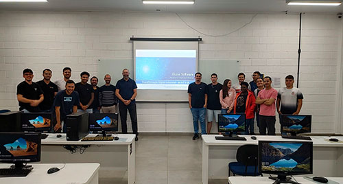 Elipse ministra palestras na UniFAJ