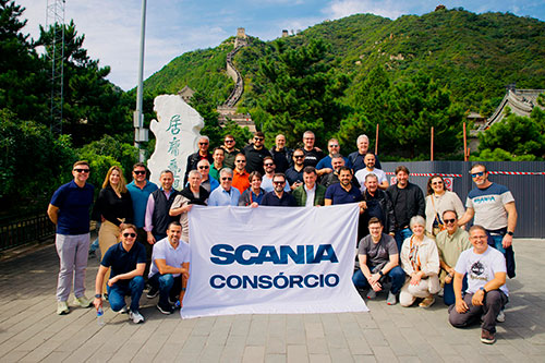 Scania Consórcio leva clientes para conhecer a nova fábrica da marca na China