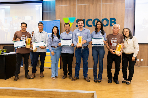 Chapada de Minas premia os melhores cafés do ano em Capelinha