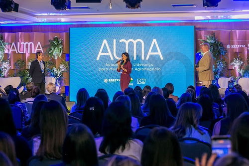 Protagonismo feminino na gestão do agronegócio brasileiro é fortalecido com formação de novas lideranças no setor