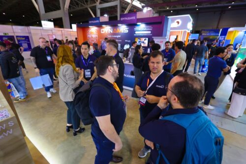  Primeiro dia de Intersolar Summit Sul 2025 empolga mercado regional de energia solar fotovoltaica