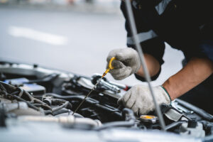 Muito além da lei: o papel dos geradores na gestão inteligente do óleo lubrificante usado