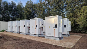 SolaX Power e Ourolux promovem treinamento virtual e gratuito sobre armazenamento de energia