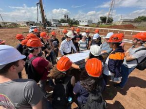 Da sala de aula ao canteiro: 70 alunos da UFSCar acompanham obra completa do Grupo ADN em projeto inédito