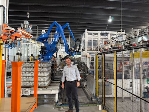 Yaskawa Motoman e Zegla impulsionam automação na Lindoya Verão com sistema de paletização robotizada