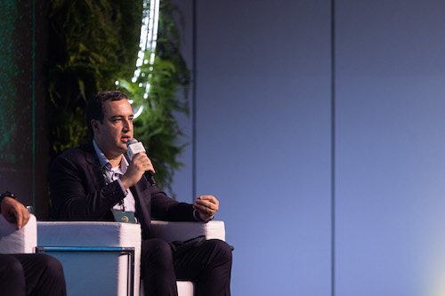 Acelen terá aporte do Mubadala para produzir biocombustível no Brasil