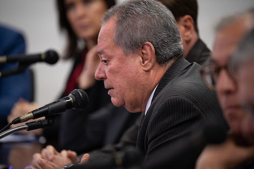 Redução de tarifas recíprocas dos EUA expõe urgência de avançar na negociação para retirar taxas extras ao Brasil, avalia presidente da CNI