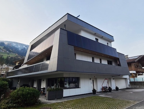  Módulos solares ganham cor e viram tendência no design arquitetônico brasileiro