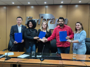 Acordo de cooperação fortalece Inclusão digital e mecanização da agricultura em assentamentos rurais