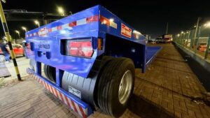 Implementos São Paulo expõe Semirreboque 1 eixo na Mossoró Oil & Gas 2025