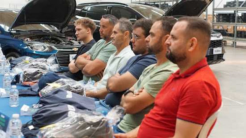 Litens promove workshop sobre tecnologia de veículos híbridos para aplicadores