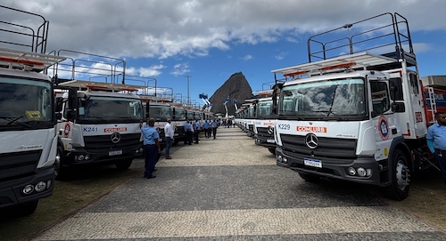 Colares Linhares amplia frota de caminhões Mercedes-Benz Accelo e Atego para manejo e poda de árvores na cidade do Rio de Janeiro