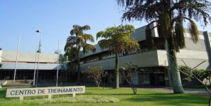 Mercedes-Benz do Brasil e SENAI reformulam curso de aprendizagem industrial com foco nas transformações tecnológicas e comportamentais