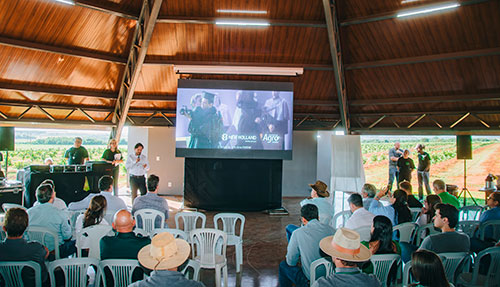New Holland e Universidade do Agro firmam parceria para impulsionar capacitação e inovação no campo