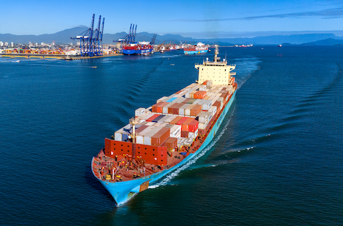 Porto de Paranaguá divulga ampliação de calado para navios porta-contêineres