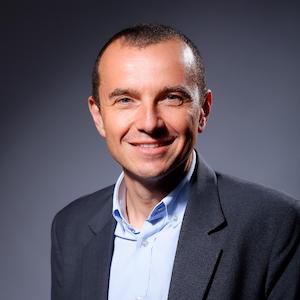 'Podemos construir um futuro em que a energia não seja apenas acessível, mas inteligente', diz CEO da Schneider Electric