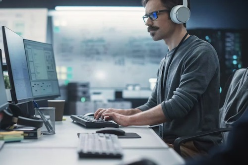 TeamViewer participa do IT Summit 2025 com soluções de acesso e suporte remoto e digitalização de operações industriais