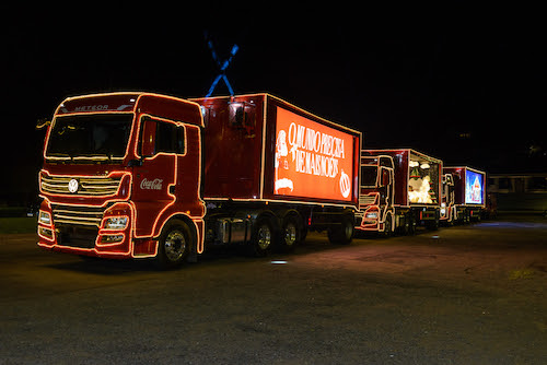 Volkswagen Caminhões e Ônibus leva robustez e magia à Caravana de Natal da Coca-Cola FEMSA Brasil