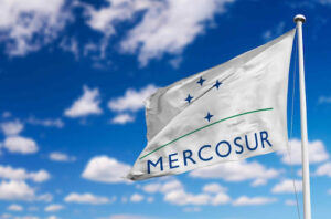 Aprovação do Acordo Mercosul-UE pelo bloco europeu é avanço importante para a indústria brasileira, avalia CNI