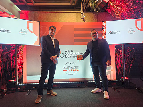 Case IH vence Prêmio Automotive Business 2025 na categoria Transição Energética