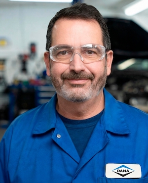 Especial Dia do Mecânico: para a Dana, todo dia é dia do mecânico