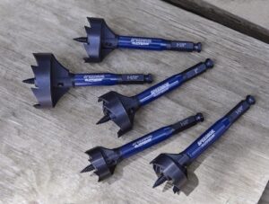 IRWIN celebra 2025 marcado por lançamentos com foco em inovação, precisão e eficiência Cortadores de piso, levantador QUICK-LIFT™, martelos, serrote com cabo de madeira, arco de pua e brocas SPEEDBOR® reforçaram o portfólio da marca