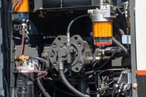 Como a hidráulica inteligente transforma performance e consumo nas escavadeiras