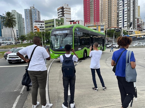 Ônibus elétrico Mercedes-Benz é testado e aprovado em operação real no BRT de Salvador