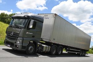 Mercedes-Benz do Brasil e Tombini fortalecem parceria com projeto piloto para valorização de motoristas