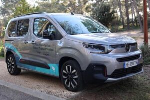 Stellantis tem projeto que estuda óleo de cozinha em carros