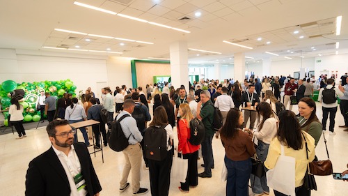  Crédito agro no Brasil supera R$ 1,4 trilhão e maior congresso da América Latina premia inovação