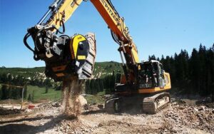 MB Crusher a serviço das infraestruturas de esqui e trabalhos em alta montanha
