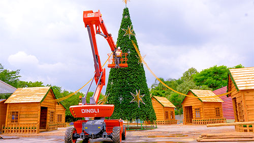  Mills participa da montagem da Villa de Natal SP com equipamentos para instalação das estruturas