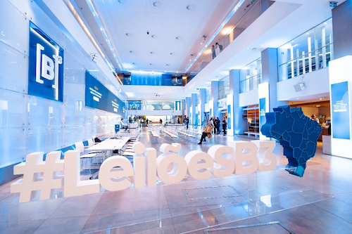 B3 bate recorde histórico com 75 leilões em 2025, com geração de R$ 240 bilhões em investimentos