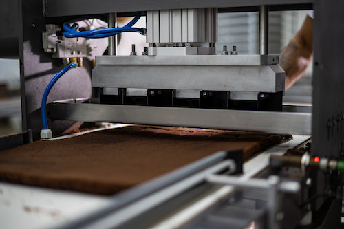  Indústria desiste de investir e usa crédito de longo prazo para sobreviver, aponta CNI