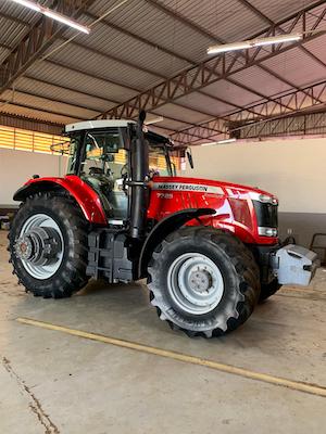 Leilão surpreende com oferta de máquinas agrícolas seminovas de grandes marcas, com isenção de comissão e pagamento em até 48 parcelas