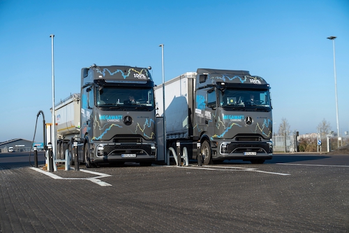Teste de resistência de longa distância com carregamento em megawatts: Mercedes Benz Trucks envia eActros 600 da Alemanha para a Suécia