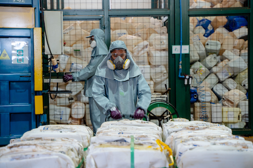 Brasil bate recorde histórico e atinge 900mil toneladas de embalagens vazias de defensivos agrícolas destinadas corretamente