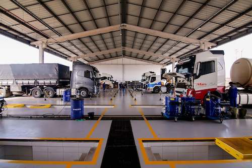 Tracbel ganha os dois primeiros lugares no Brasil em satisfação de clientes de caminhões e ônibus Volvo