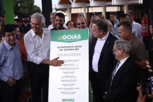 Goiás é o primeiro a operar maior ônibus biarticulado elétrico do mundo no transporte coletivo e entrega maior eletroposto do Brasil