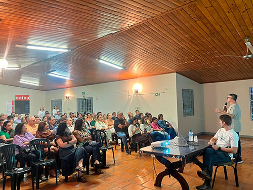 Aegro Day visita três cidades do Rio Grande do Sul para entregar o "Mapa da Sobrevivência Financeira" ao produtor rural