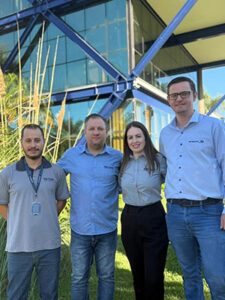  Mirante de aço avança sobre penhasco na Serra Gaúcha e transforma experiência turística em Canela