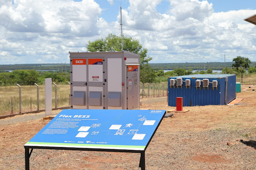 Usina Hidrelétrica Ilha Solteira inaugura laboratório para testes de sistema de armazenamento de energia com baterias