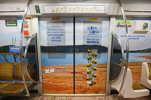 Governo de SP leva imagens reais do Cantareira ao metrô para conscientizar sobre consumo racional de água