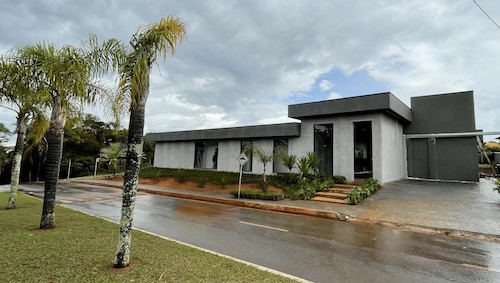 Primeira casa de alto padrão do país construída com impressão 3D é entregue em Minas Gerais