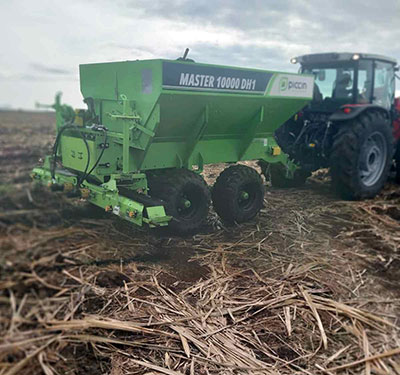 Aplicação de adubo organomineral exige regulagem específica