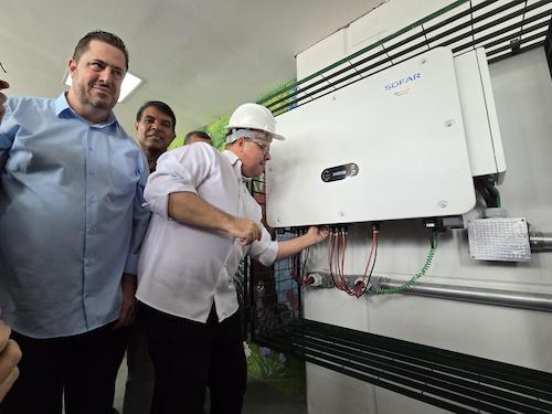 Prefeitura de Cotia inaugura usina solar e vai economizar R$ 4 milhões dos cofres públicos