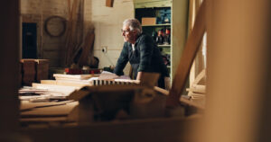 Sem reajuste há quase 10 anos, teto do Simples e do MEI trava crescimento das pequenas empresas, alerta SIMPI Nacional